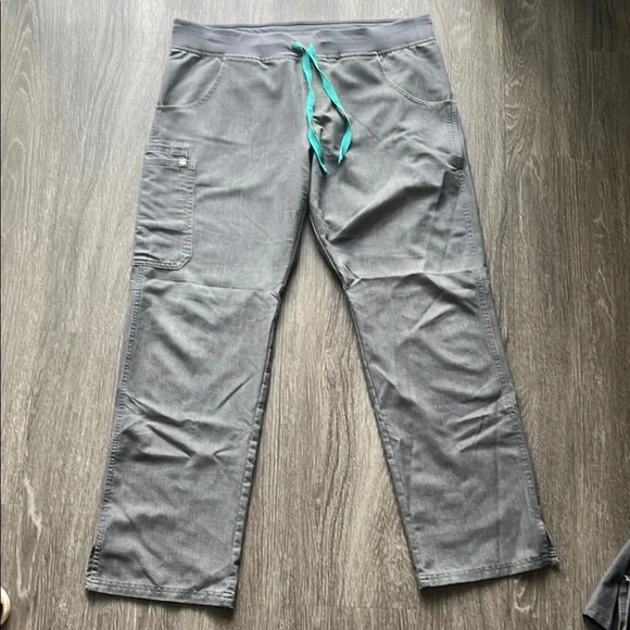 Figs Charcoal Scrub Set - Picture 4 of 5